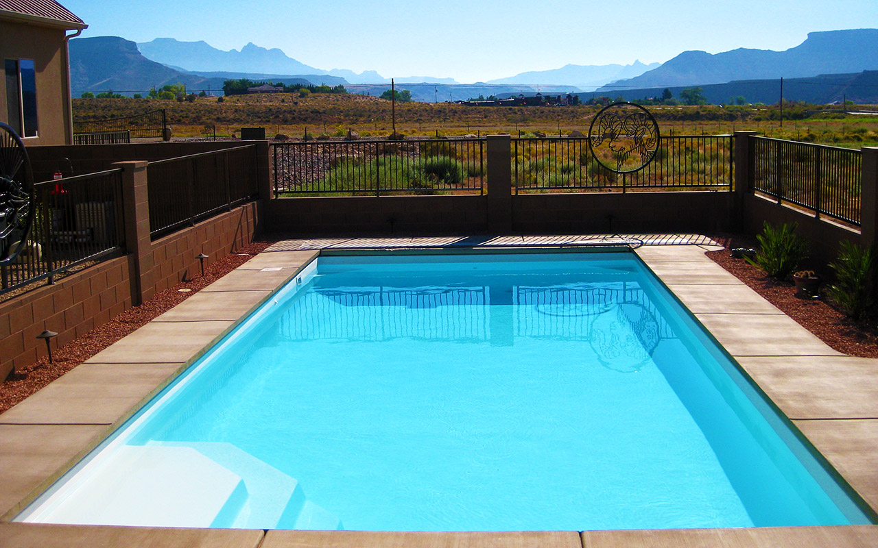 Show Me Pools - Rectangle Fiberglass Pool 08